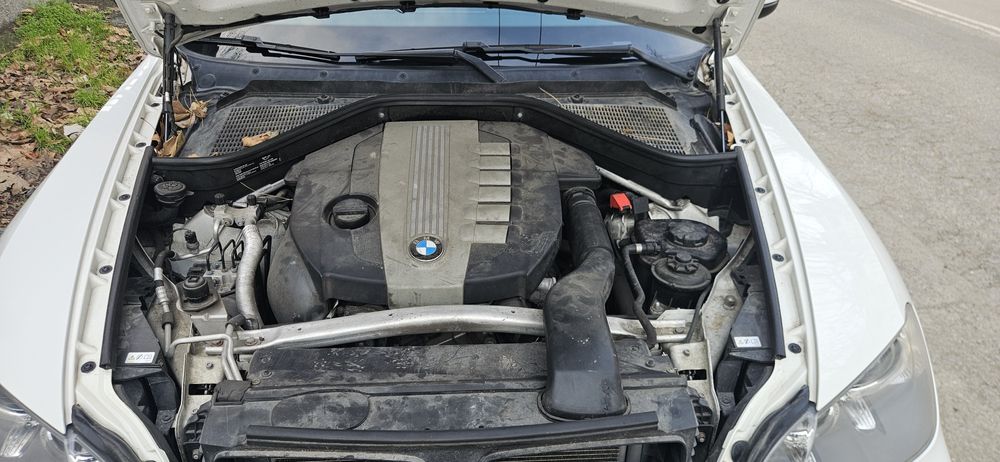 BMW X5.  3.5d  286к.с.