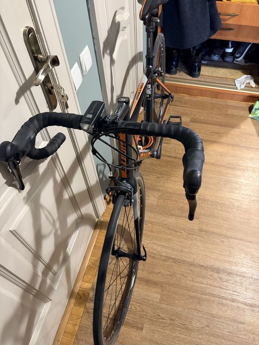 Giant Contend 1 шоссейный велосипед