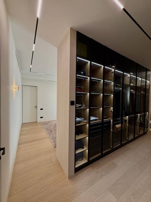 Akay City Продается 5 комнатная квартира ремонт Дархан К.Ниязова