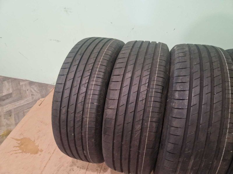 4 Goodyear R18 215/55/ 
нови летни гуми DOT2421