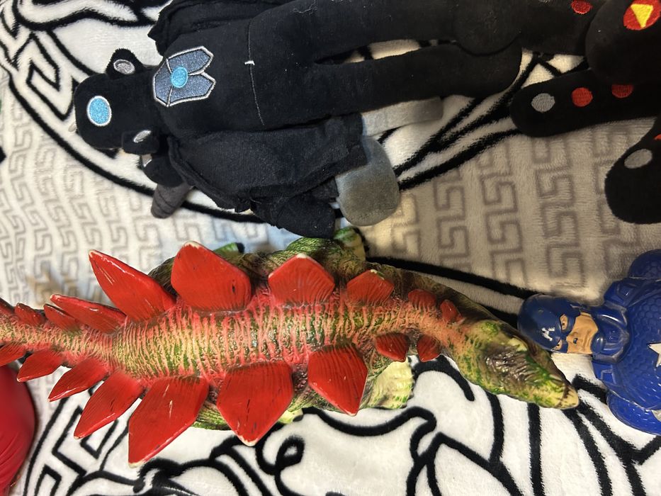 Продаю разные игрушки