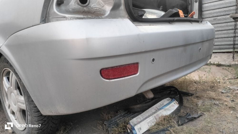 Продам запчасти на Приору -1