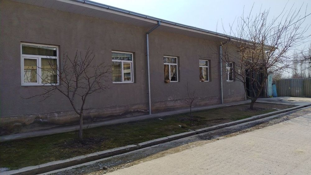 Shinam va fayzli uy sotiladi. Qibray. Madaniyatda  4.28 sotix 4 +1.