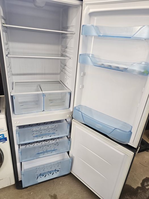 Холодильники Бирюса