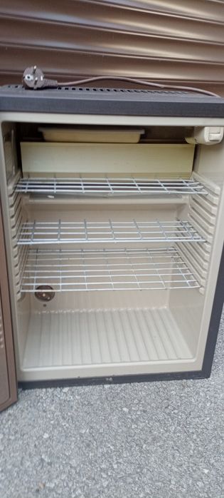 Мини хладилник амонячен на 220V