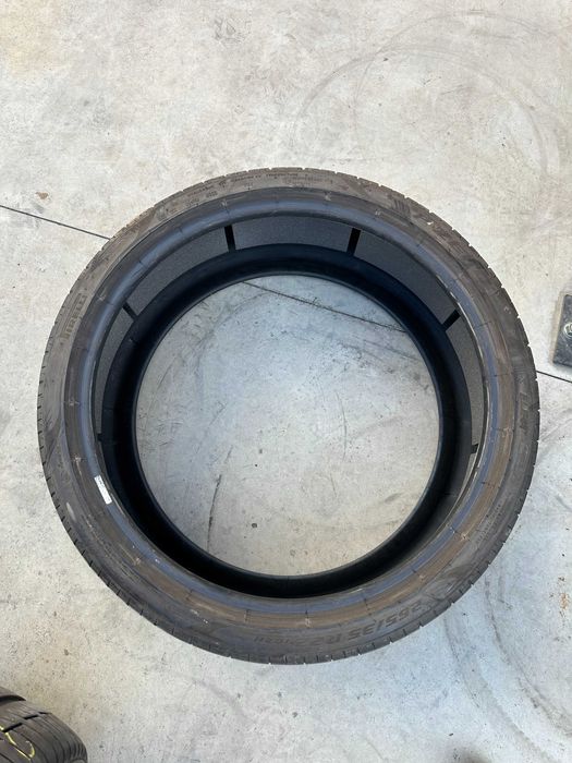 Pirelli 265/35R22 - Anvelope Vara, Stare excelenta, Garantie 100%, Livrare in toata tara!