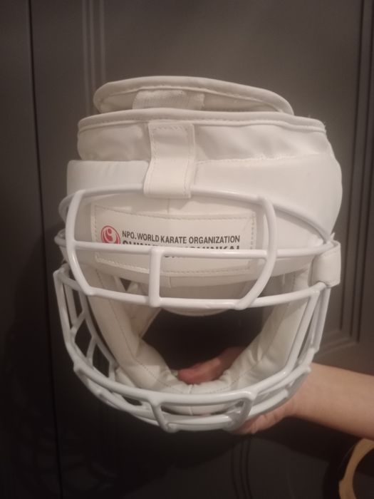 Продам шлем для каратэ Киошинкай
