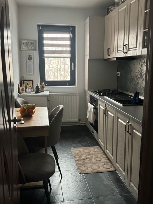 Vand apartament targu ocna D16