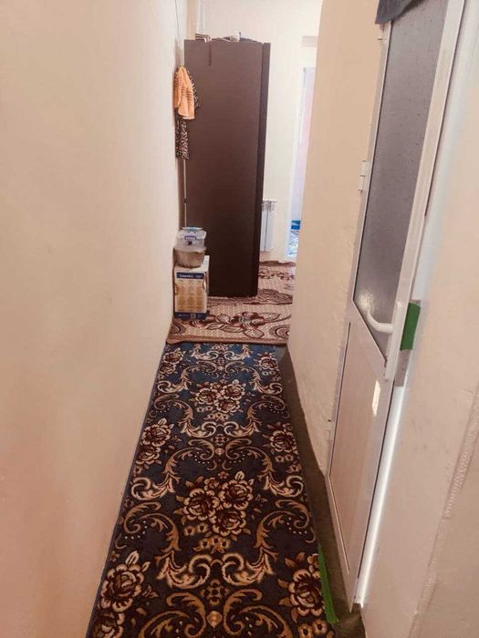 Своя Г. Чирчик, 1-мик 1комната               40 кв.м 2×6 балкон.2/1/4