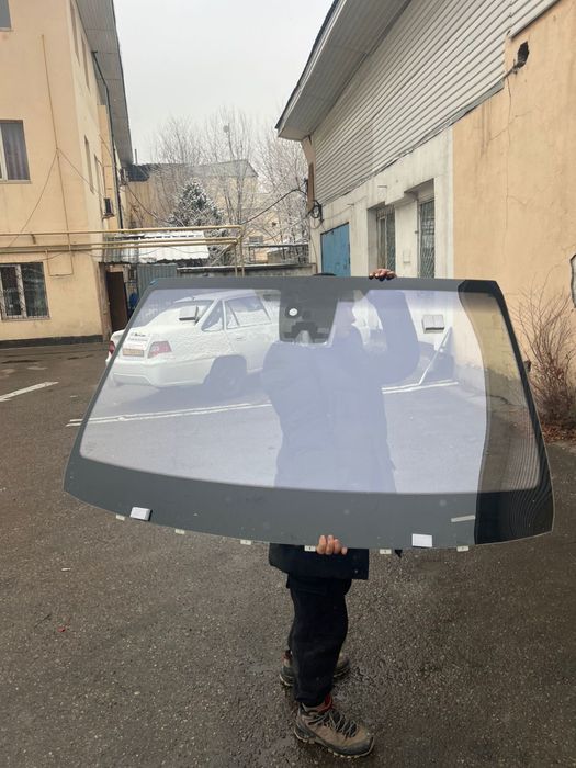 Лобовое стекло на субару