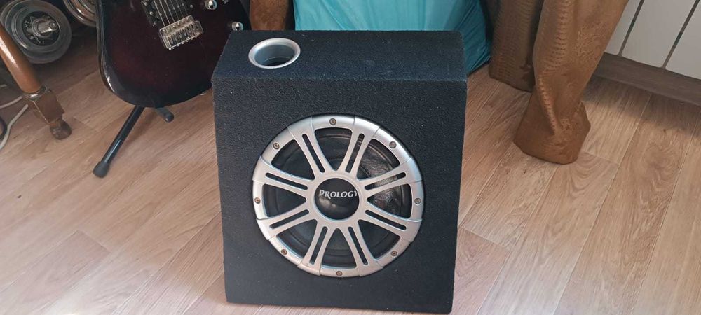 Сабвуфер в машину б\у