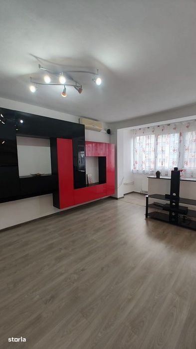 Inchiriez apartament 3 camere,zona Balcescu