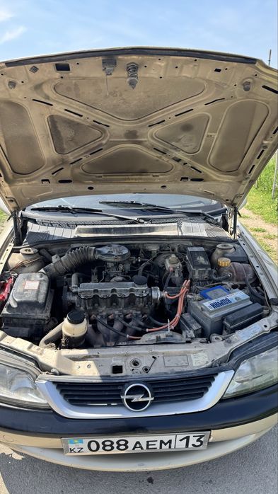 Опель вектра б, Opel vectra b