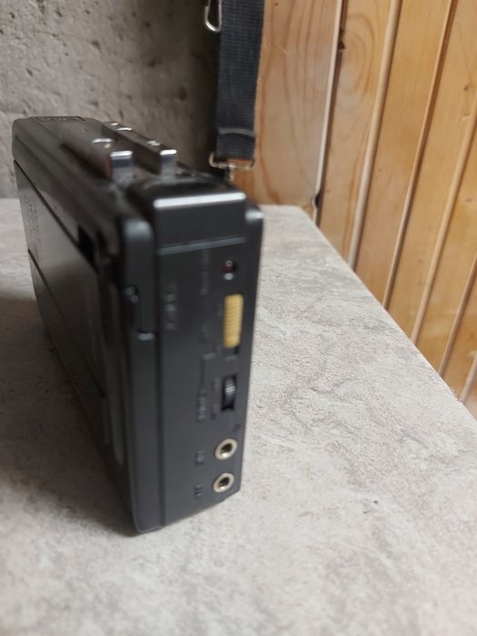 Уолкмен Саньо, оригинален Японски