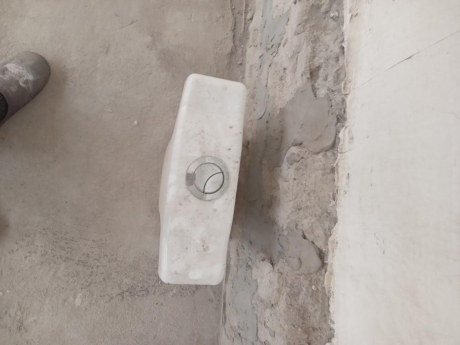 Унитаз бачоги сотилади пластмассали холати зор кам ишлатилган