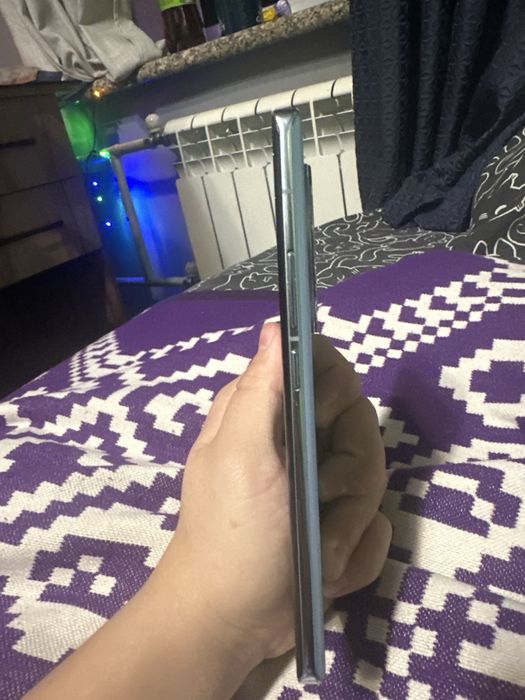 Продам vivo x100 512/16