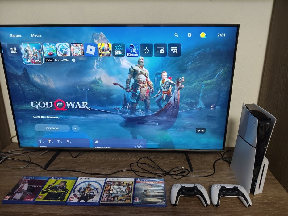Vând  ps5 slim cu toate accesoriile