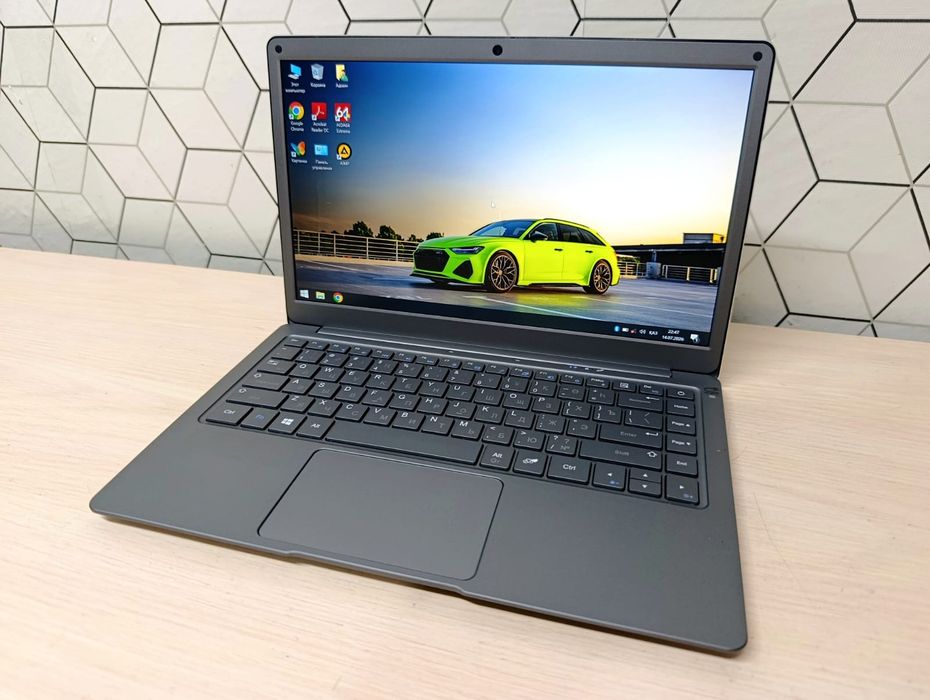 EZBOOK, Celeron 8Th, Ram 6Gb, SSD 64Gb, Full HD IPS