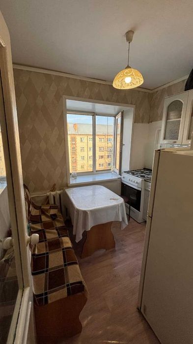 продам 2 комнатную квартиру