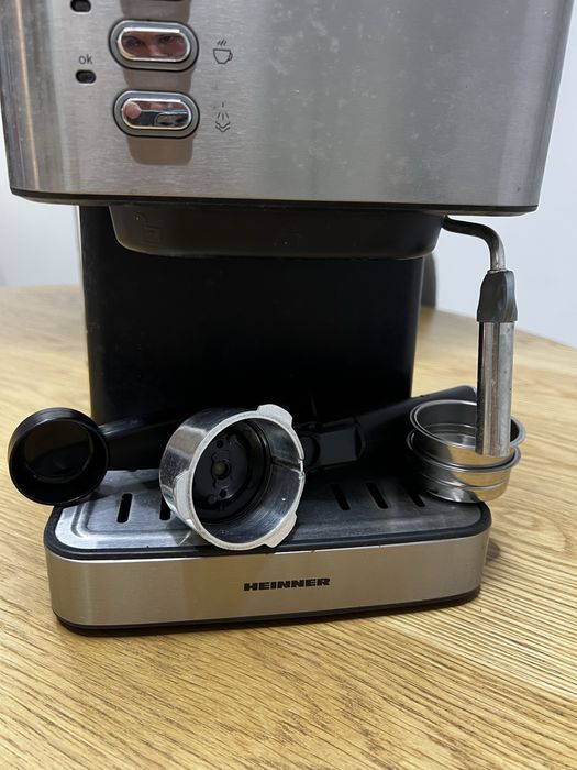 Espressor Heinner HEM-B2016BKS