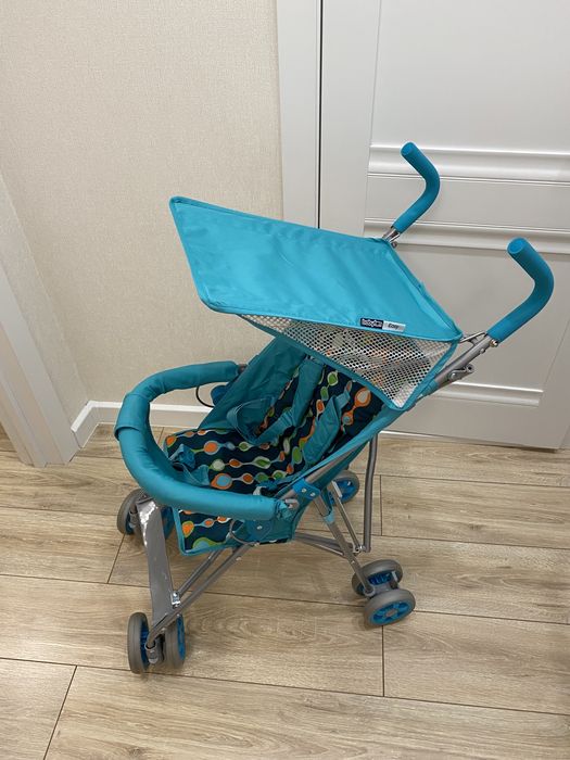 Продается прогулочная коляска