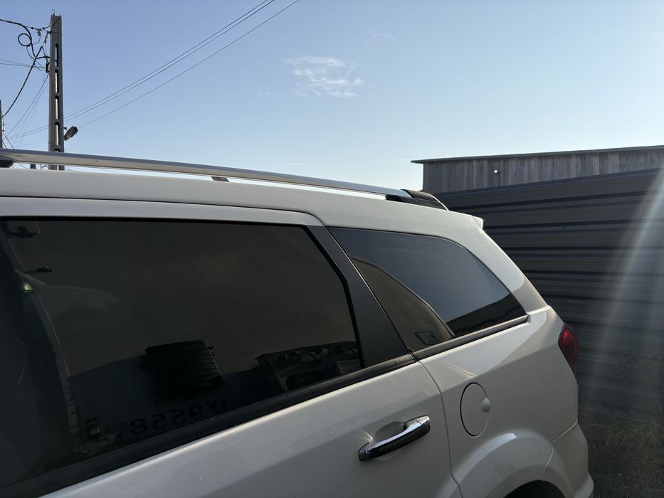 Fiat Freemont 2013 – 7 locuri, Alb, Interior piele neagră