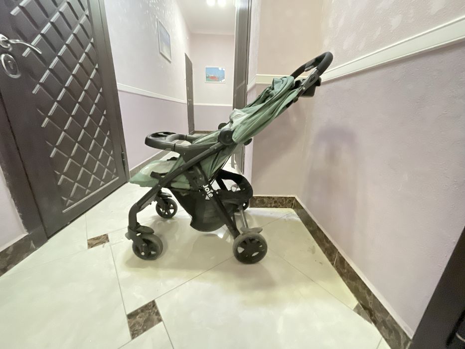 Коляска детская Joie Muze