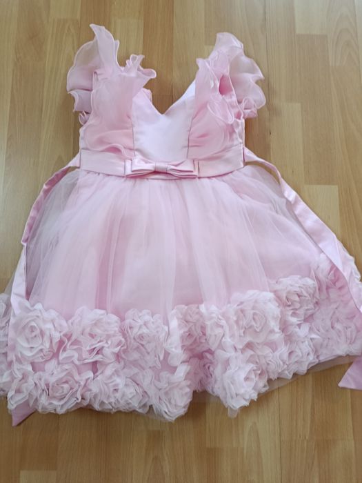 Платье для девочки праздничное