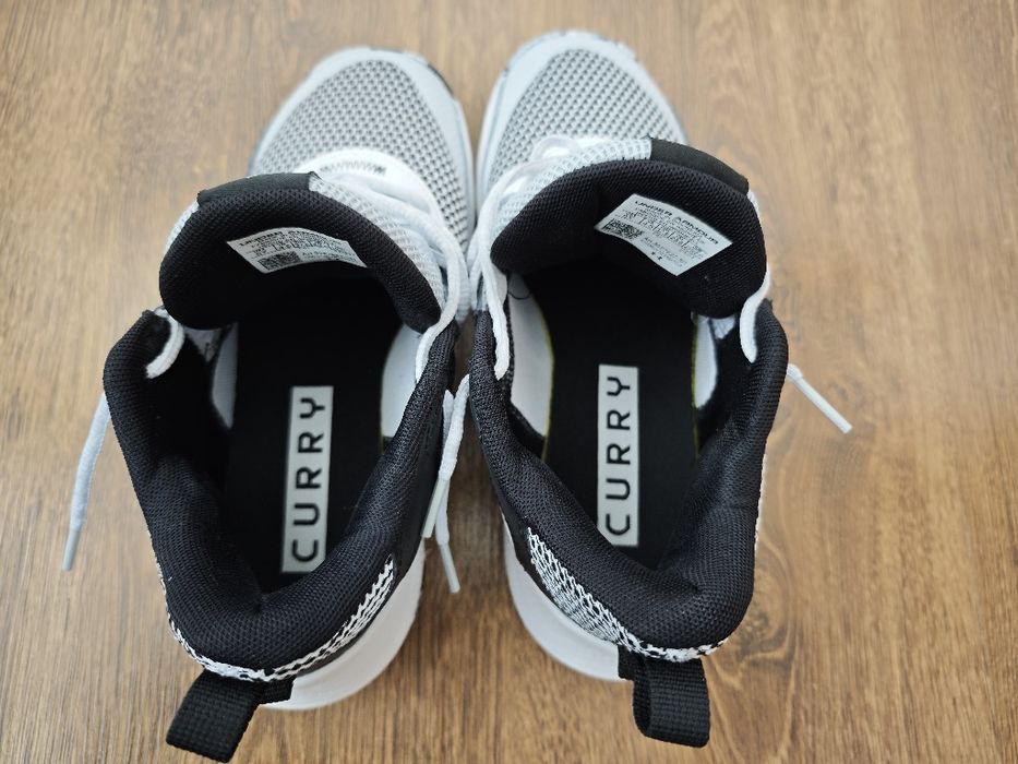 Adidași baschet Under Armour Curry 3Z 24