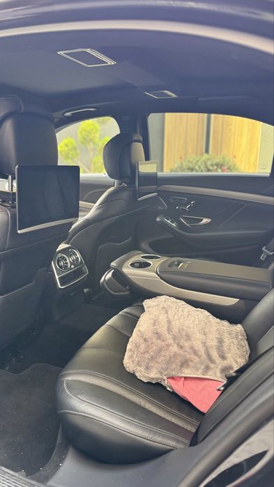 Mercedes-Benz S560 Maybach