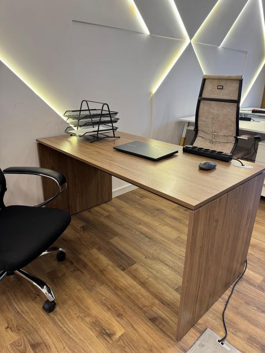 Офисные столы/стулья