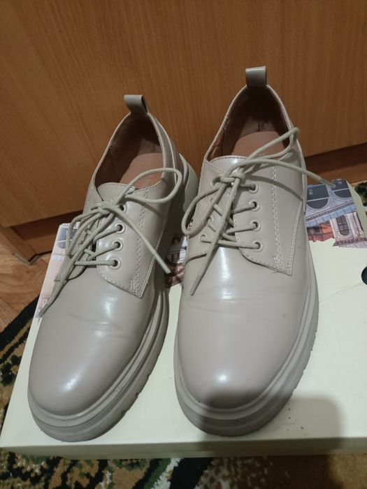 Ботинки  Kari бержовые