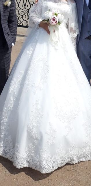 Срочно продам шикарное свадебное платье