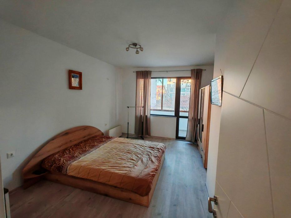 Дава се под наем Двустаен апартамент в Пловдив, Кючук Париж - 82 кв.м за 383 € - Снимка #5