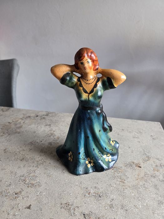 Statuetă retro din teracotă