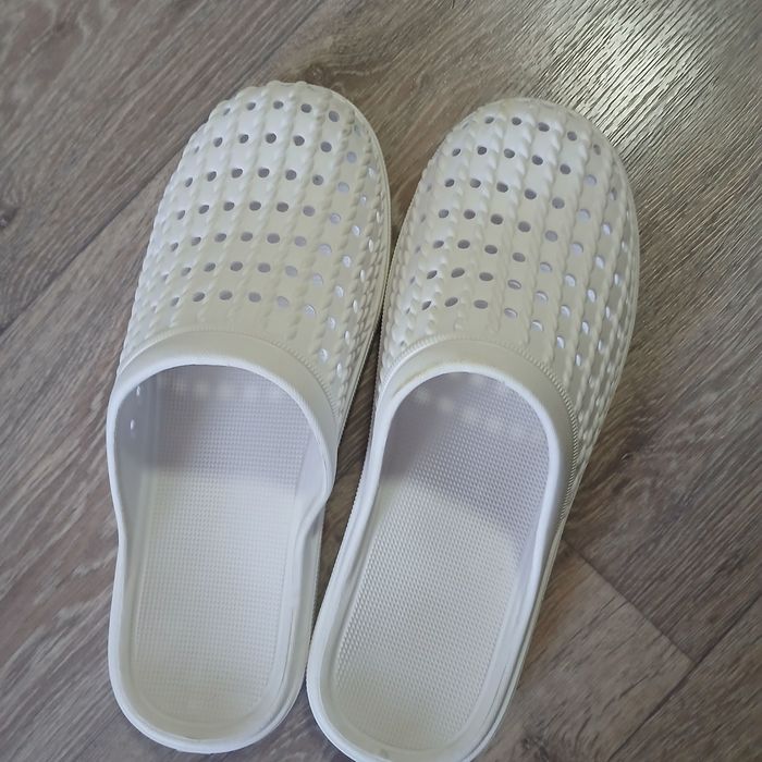 Продам медицинскую обувь