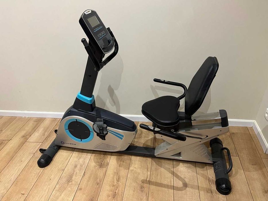 Велотренажер LifeGym