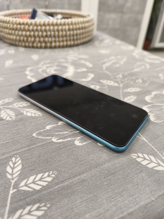 Телефон Xiaomi Redmi 9A