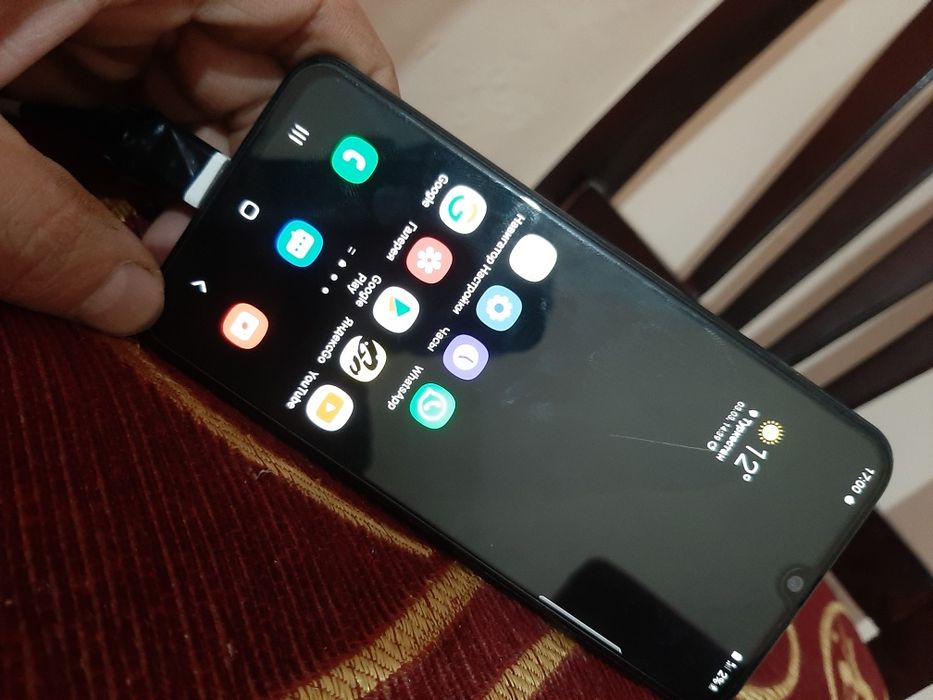 Телефон А40 срочна