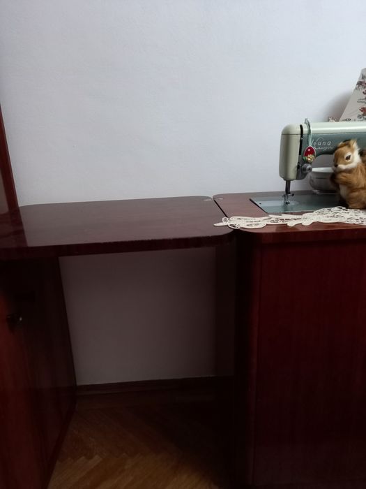 Vând mașină de cusut Ileana