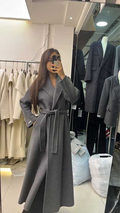 Пальто серое новое