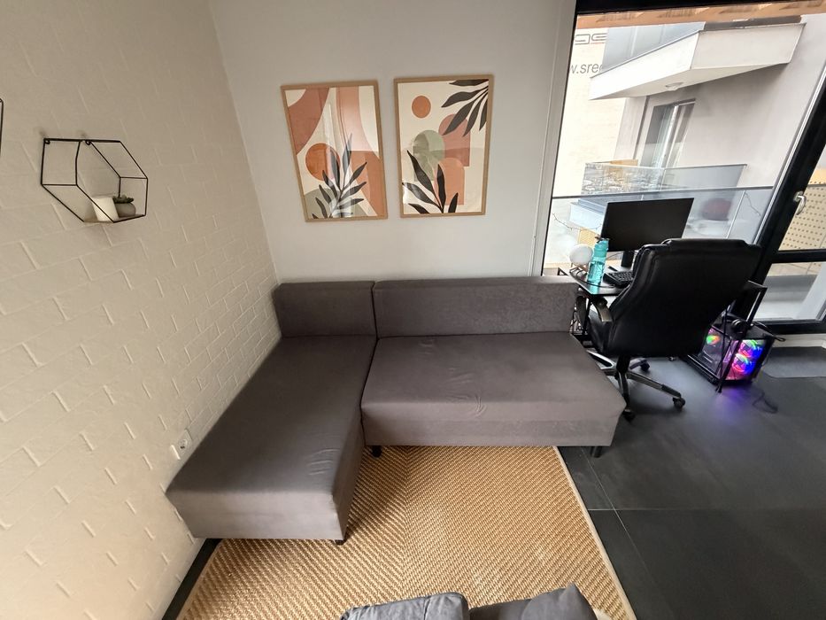 Разтегателен ъглов диван с функция сън – 200 × 135 см