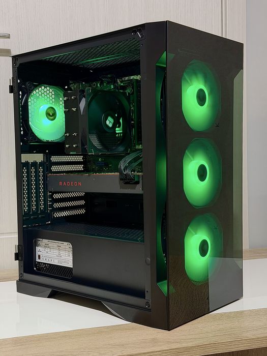 Геймърски компютър i5-8400, RX5700, 32GB