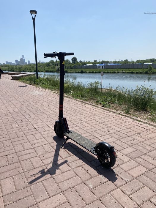 Электросамокат почти новый