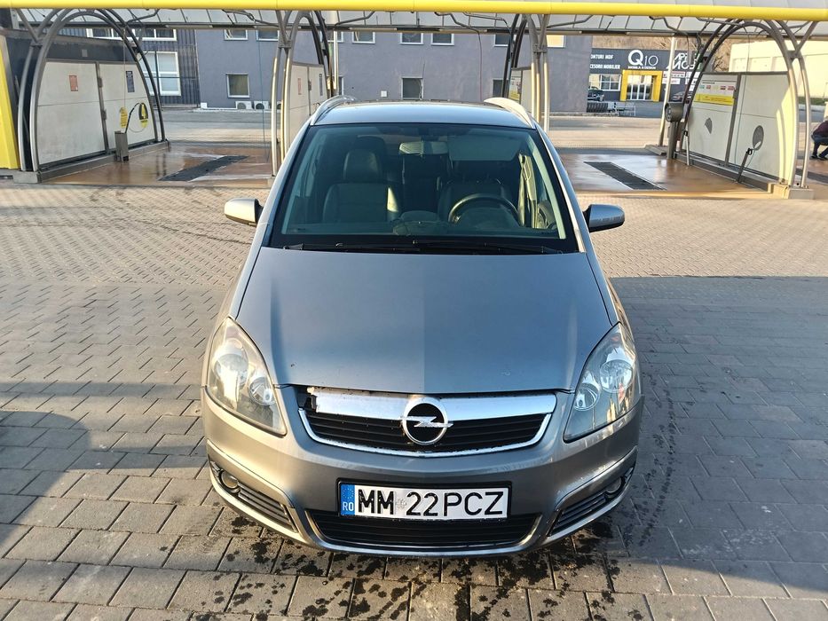 Opel Zafira B 1.9 CDTI 150 cp