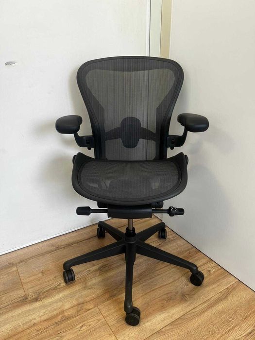 Refurbished Herman Miller Aeron Remastered Graphite