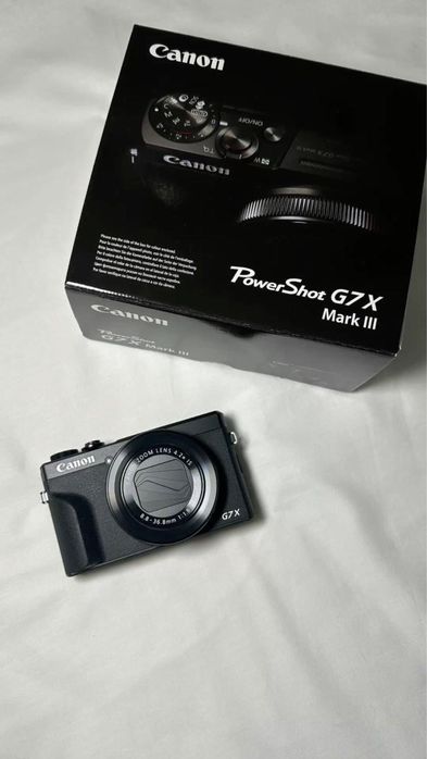 Canon G7X Mark III