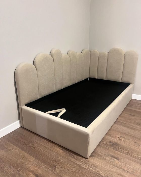 Детская мягкая угловая кровать "Дольки"