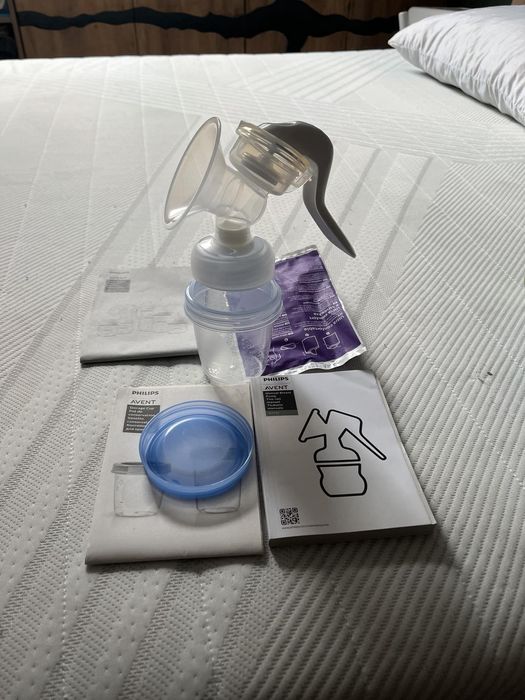 Помпа ръчна Филипс за бебешка кърма, не употребявана