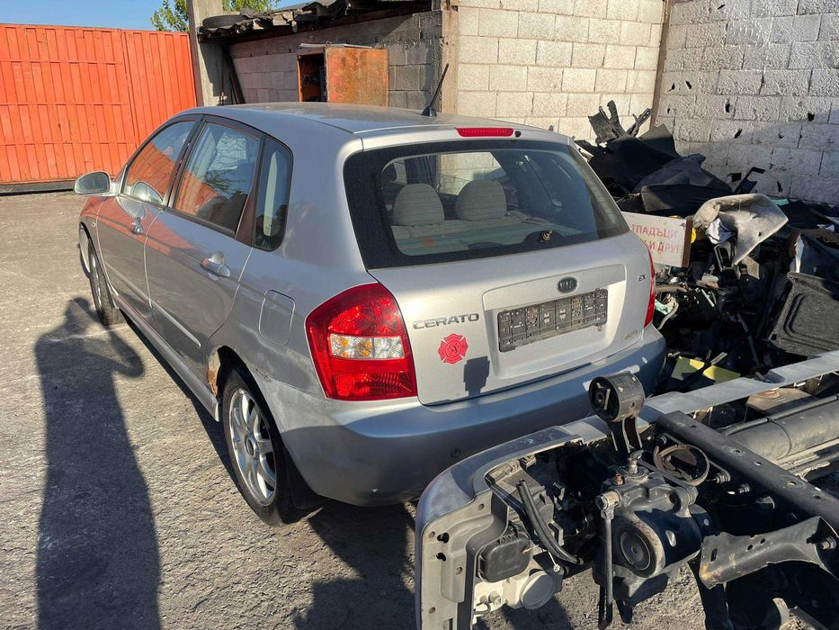 Kia Cerato 2.0 CRDI на части киа церато 2.0 црди